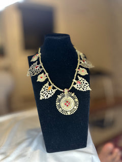 Norband Golden Leaf och svarta pärlor Choker Set